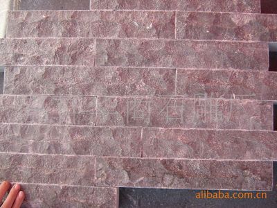 五蓮紅石板、青石石板與芝麻白石板 價(jià)格、廠家與工藝品全解析